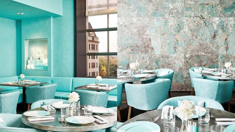 Cafe Nyc, Tiffany Blue Box, Best Rooftop Bars, News Cafe, Breakfast At Tiffany's, Restaurant New York, Retro Interior, Nyc Restaurants, Breakfast At Tiffanys