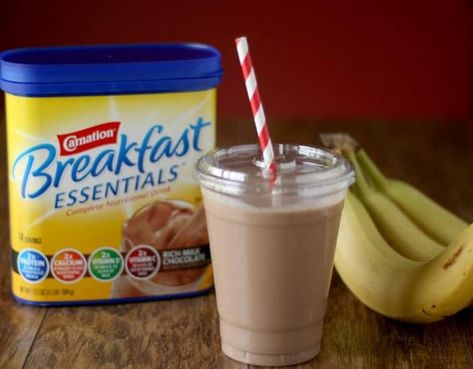 Carnation Breakfast Essentials Chocolate Peanut Butter Banana Smoothie #BreakfastEssentials #PMedia #ad Carnation Instant Breakfast Smoothie, Banana Green Smoothie, Chocolate Peanut Butter Banana Smoothie, Carnation Instant Breakfast, Carnation Breakfast Essentials, Chocolate Banana Smoothie, Breakfast Essentials, Smoothie Protein, Resep Smoothie