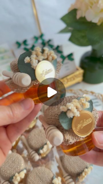 Nurhan Özçakır on Instagram: "Honey jar 🍯✨" Honey Wedding Favors, Honey Wedding, Charcuterie Recipes, Honey Jar, Food Gifts, Wedding Favors, Party Favors, Honey, On Instagram