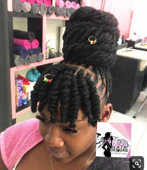 Locs Art, Women With Locs, Short Dreadlocks Styles, Dreads Styles For Women, Dread Locks, Undercut Designs, Dreads Girl, Beautiful Dreadlocks, Short Locs Hairstyles