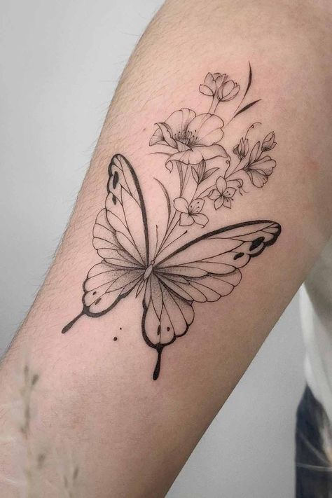 Butterfly On Sunflower Tattoo, Tropical Butterfly Tattoo, Butterfly Tattoo Unique, Butterfly Sunflower Tattoo, Elegant Butterfly Tattoo, Butterfly Tattoo Black And White, Sunflower Butterfly Tattoo, Unique Butterfly Tattoo Designs, Tattoo Borboleta