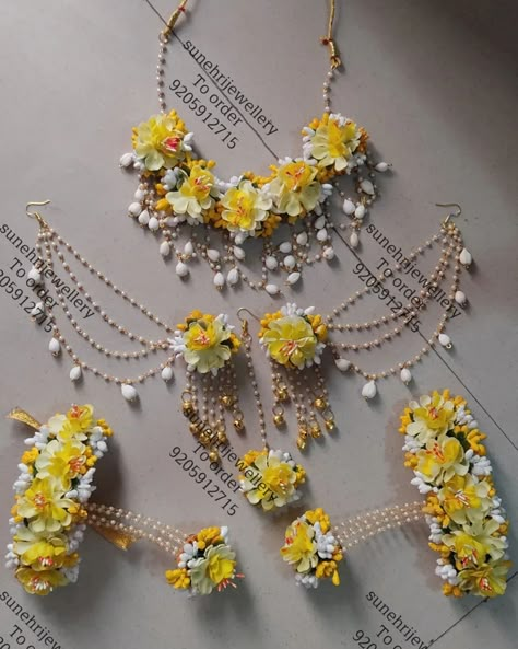 Evergreen yellow white floral jewellery with Jasmin bud 

www.sunehrijewellery.com
For order or enquiry
Whatsapp us 9205912715 link in bio
Or order from our website 
.
.
.
.
.
.
...

.
.
.
 
.

.

.
.
.
.
.
#shelljewellery
#floraljewellery #flowerjewellery #floraljewelry #indianwedding #haldijewellery #floraljewelleryformehendi #floraljewelleryforhaldi #bridalfloraljewellery #bridaljewellery #gotajewellery #wedmegood #wedding #floralbangle #flowerjewelry #haldiceremony #artificialfloraljewe... Haldi Flower Jewellery Indian Bridal, Flower Ornaments For Haldi, Haldi Ornaments, Haldi Flower Jewellery, Flower Jewelry Indian, Wadding Dress, Marriage Vibes, Shaadi Vibes, Artificial Flower Jewellery