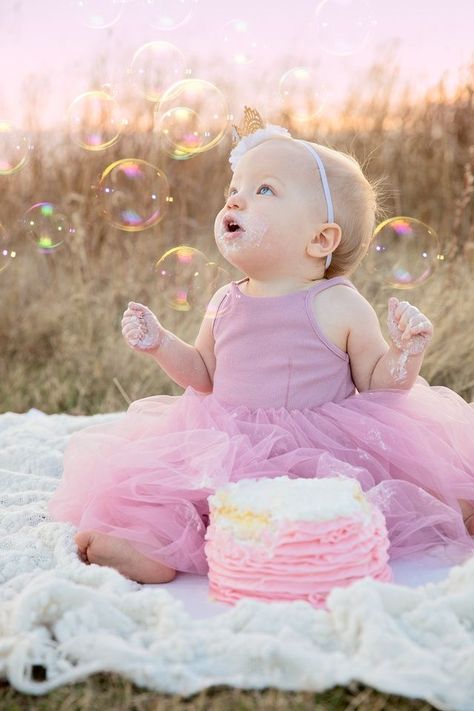 Bday Pics, Baby Birthday Photoshoot, First Birthday Photography, 1st Birthday Girl Decorations, 1st Birthday Pictures, Baby Fotografie, 1st Birthday Photoshoot, First Birthday Pictures