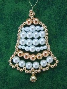 Jewelry Craft Ideas - Pandahall.com Chrismon Ornaments, Beaded Christmas Tree, Anting Manik, Beaded Christmas Decorations, Beaded Snowflakes, Beaded Christmas Ornaments, Christmas Bead, Beaded Crafts, Beaded Ornaments