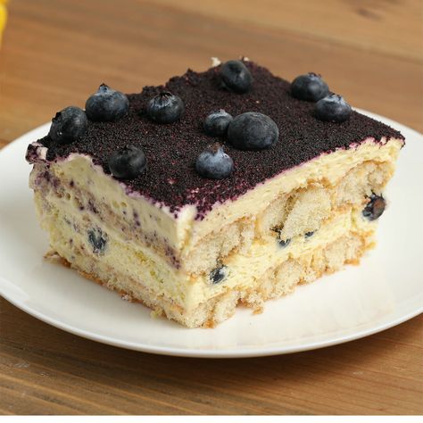 Blueberry Lemon Tiramisu with Lavender Blueberry Lemon Tiramisu, Lavender Tiramisu, Blueberry Tiramisu, Floral Desserts, The Salty Cooker, Lemon Tiramisu, Sweety Pie, Blueberry Desserts Recipes, Gluten Free Dessert