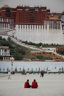 Tibet Architecture, Lhasa Tibet, Tibet Travel, Potala Palace, China China, Buddhist Monk, Lhasa, Tibetan Buddhism, Dalai Lama