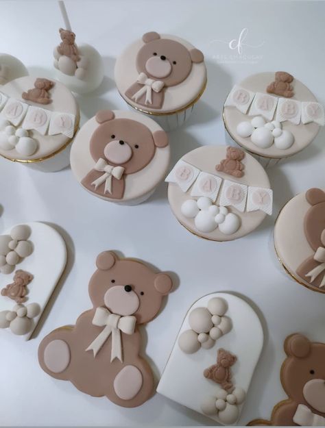 Teddy Bear Cupcakes, Gender Reveal Cupcakes, Bear Cupcakes, Idee Babyshower, Baby Shower Cake Pops, Baby Shower Cakes For Boys, Baby Boy Cakes, Baby Shower Desserts, Bearly Wait