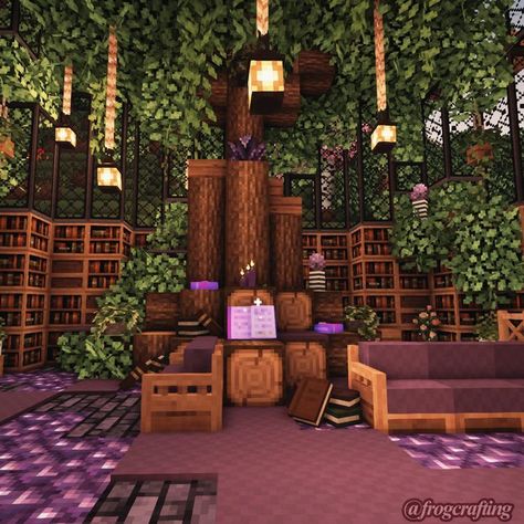 Cottagecore Minecraft Builds No Mods, Minecraft Faeriecore, Fairycore Library, Minecraft Fairycore, Minecraft Enchantments, Minecraft Storage, Mc Builds, Minecraft Interior, Minecraft Interior Design