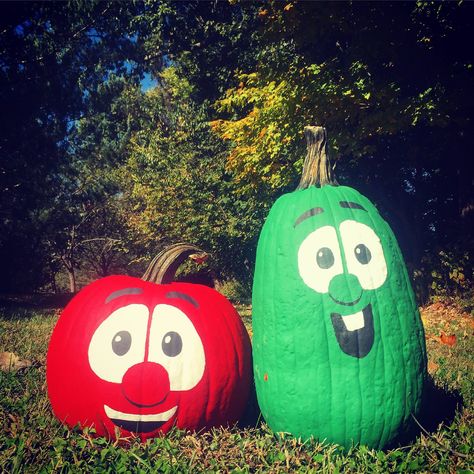 Just paint some pumpkins! Great idea! Maybe get mini pumpkins and gourds for kids to paint, too. Veggie Tales Birthday Party, Veggie Tales Birthday, Veggie Tales Party, Pumpkin Carving Pattern, Decorating Pumpkins, Creative Pumpkin Painting, Harvest Fest, 1st Halloween, Veggie Tales