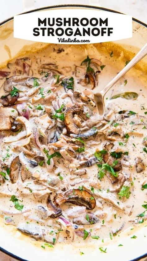 Cream Of Mushroom Stroganoff Recipe, Veg Stroganoff Recipe, Mushroom Dishes Vegetarian, Recipes With Mushrooms Vegetarian, Mushroom Spinach Stroganoff, Mushroom Stroganoff Recipe Vegetarian, Meatless Stroganoff Recipe, Mushroom Stroganoff Crockpot, Stroganoff Recipe Vegetarian