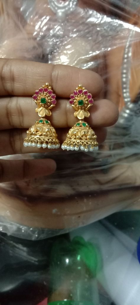 Kempulu Pachalu Buttalu, Jumkilu Gold, Kammala Buttalu Gold Designs, Small Buttas Ear Rings Gold, Ear Rings Buttalu, Latest Jhumka Designs Gold 10 Grams, 10 Grams Gold Earrings Designs, Jumkas Gold In 10 Grams, Kammalu Designs Gold