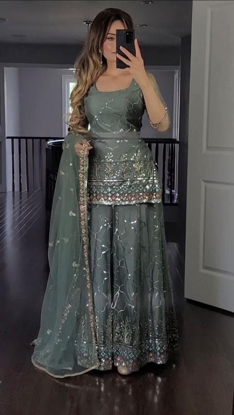 Anarkali Dress With Dupatta, Dress With Dupatta, Floral Anarkali, Desi Dress, Trendy Outfits Indian, Diwali Outfits, Lehnga Dress, Punjabi Outfits, Traditional Indian Dress