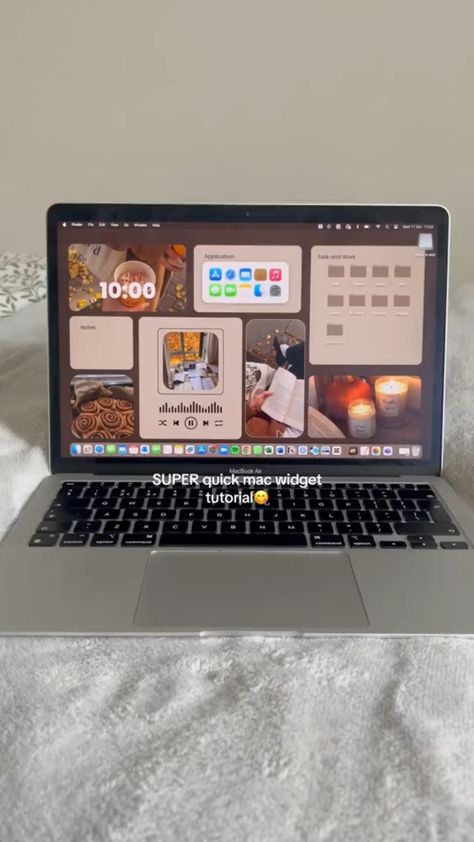 super quick macbook widgets tutorial to make your mac look more cute and aesthetic!!! Mac Widgets, Macbook Desktop Backgrounds, Macbook Widgets, Mac Wallpaper Desktop, Macbook Hacks, Apps For Mac, Imac Wallpaper, Desktop Wallpaper Macbook, Macbook Air Wallpaper