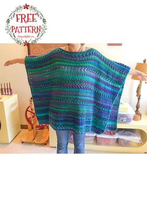 Easy Crochet Poncho Free Pattern, Free Crochet Poncho Patterns, Functional Crochet, Crochet Poncho Pattern, Fall Poncho, Plus Size Crochet, Poncho Patterns, Poncho Design, Crochet Poncho Free Pattern