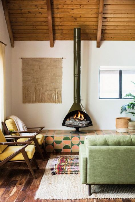 getting toasty in here. Interior Design Country, Malm Fireplace, Retro Tiles, Small Fireplace, Lake Cabin, Retro Living Rooms, Trendy Living Rooms, Bear Lake, Living Room Green