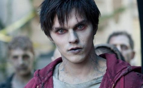 Warm Bodies (2013) | 15 Movies You Might Not Know Were Based On Shakespeare Plays - interesting Warm Bodies Movie, Warm Bodies, Michelle Phan, Cute Zombie, Special Fx Makeup, Hallowen Costume, Zombie Movies, Nicholas Hoult, Zombie Costume