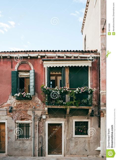 Facade Of A Traditional Italian House In Venice Editorial Stock Photo - Image of color, beautiful: 96742698 Vintage Italian Architecture, Italian Facade Design, Italian House Aesthetic Exterior, Italian Traditional House, Old Italian House Exterior, Italian Apartment Exterior, House Facade Color, Old Italian Fashion, Italian Village House