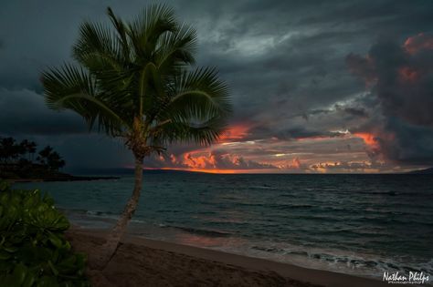 Ominous Sunset Over Napili | Hawaii Pictures of the Day Dark Sunset, Hawaii Pictures, Beach At Night, Pretty Landscapes, Orange Light, Summer Pictures, Nature Aesthetic, Pretty Places, Island Life