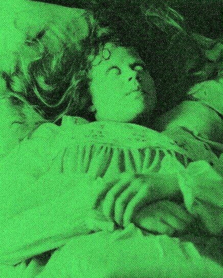 Linda Blair, Halloween Wallpaper Backgrounds, Horror Punk, Arte Punk, Horror Movie Art, Horror Icons, Thriller Movies, The Exorcist, Halloween Movies