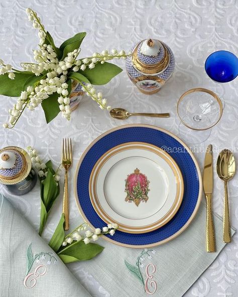 Elen on Instagram: "Luxurious Easter Table Setting!🌸💚🌞 Vintage Faberge Imperial Egg Plate was my Inspiration for this Easter Table. 💝 #eastertable #eastertablescape #eastertabledecor #easterdecor #easterdecoration #easterdecorations #ᴇᴀsᴛᴇʀᴇɢɢ #eastereggofinstagram #eastercelebration #easterinspiration #eastercelebrations #grandmillennial #grandmillennialdecor #grandmillennialstyle #tableware #tablewaredesign #tablewarefashion #tablewaretrends #luxurioustableware #faberge #fabergeeggs #faber Easter Table Setting, Grand Millennial Decor, Grand Millennial Style, Faberge Egg, Easter Table Settings, Easter Tablescapes, Luxury Table, Easter Inspiration, Tableware Design