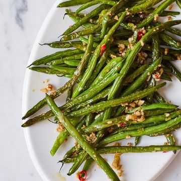 Dried Green Beans, Fried Green Bean Recipes, Stir Fry Green Beans, Stir Fry Greens, Veggie Kebabs, Bbq Appetizers, Green Beans With Bacon, Fried Green Beans, Creamy Potato Salad