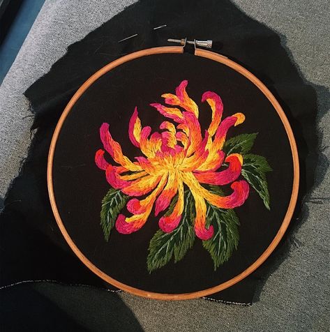 This chrysanthemum embroidery is amongst a bunch of excellent raffle prizes you can enter to win this Sunday at @mooreatattoo and… Chrysanthemum Flower Embroidery, Chrysanthemum Embroidery, Mimosa Flower Embroidery, Embroidered Chrysanthemum, Chrysanthemum Graphic, Embroidered Marigold Flower, Raffle Prizes, Dress Book, Chrysanthemum Flower