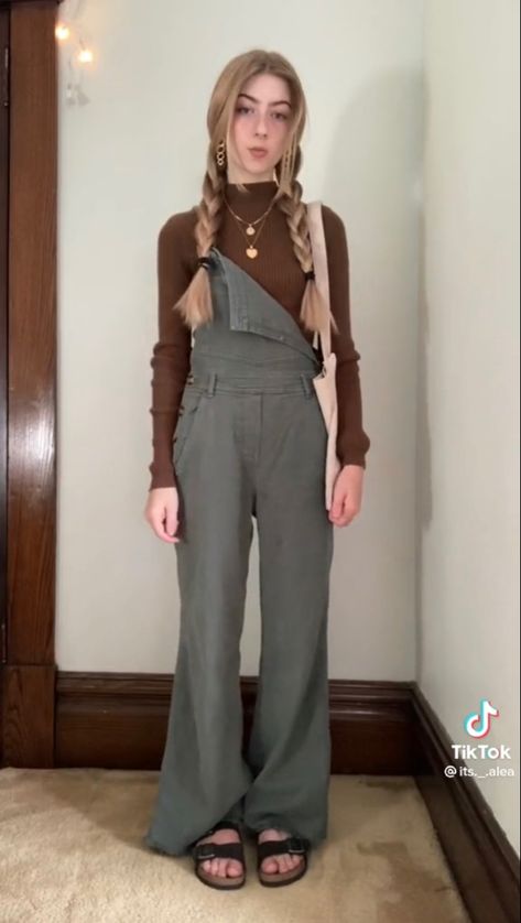 Phoebe Buffay, Personal Style Inspiration, Overalls, Personal Style, Favorite Outfit, Jumpsuit, Style Inspiration, Cute Outfits, Pants