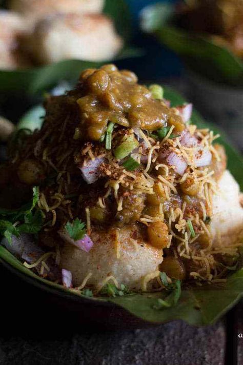 Dahi Bara Aloo Dum - The Quintessential Street Food of Odisha Odisha Food, Aloo Dum, No Intro, Aloo Recipes, Recipe App, Asian Street Food, Indian Street Food, Indian Snack Recipes, Indian Cooking