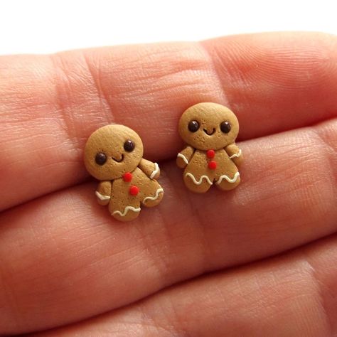 Clay Objects, Man Earrings, Plastic Bottle Crafts Diy, Easy Clay Sculptures, Homemade Gifts For Boyfriend, Easy Polymer Clay, Christmas Gifts Ideas, Clay Studs, Kids Clay