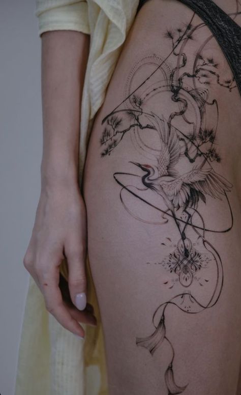 Thigh Piece Tattoos, 16 Tattoo, Hip Thigh Tattoos, Funky Tattoos, Jellyfish Tattoo, Stylish Tattoo, Intricate Tattoo, Thigh Tattoos Women, Classy Tattoos