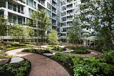 Why BIG's Fearless Architecture Should Be Awarded and Celebrated,© Kirsten Bucher Courtyard Landscaping, Commercial And Office Architecture, Courtyard Design, Bjarke Ingels, Landscape Architecture Design, Classical Architecture, West Side, Outdoor Landscaping, Architecture Plan