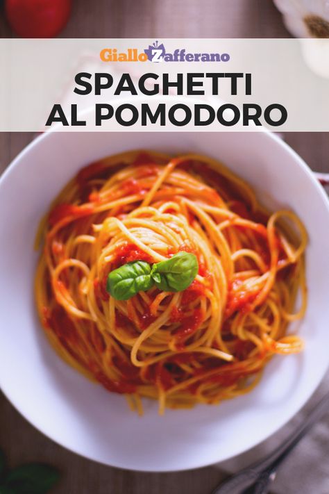 Tomato Sauce Spaghetti, Pomodoro Pasta, Pasta Tomato Sauce, Spaghetti Pomodoro, Spaghetti Al Pomodoro, Pasta Al Pomodoro, Pasta Tomato, Sauce Spaghetti, Food Traditional