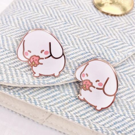 Cat Nail Designs, Kawaii Pins, Strawberry Bunny, Bunny Jewelry, Kawaii Strawberry, Kawaii Christmas, Kawaii Bunny, Bunny Lovers, Pink Rabbit