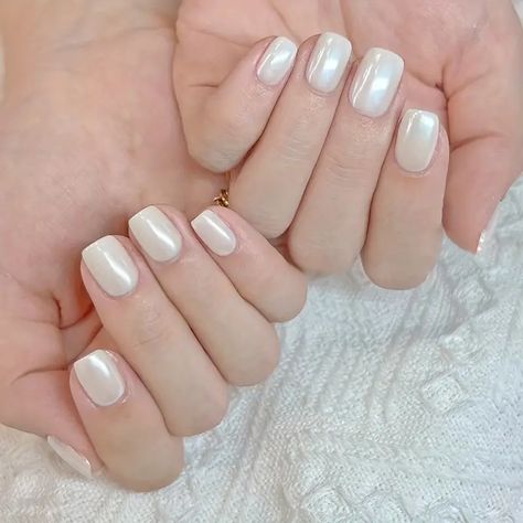 Short Square White False Nails Fine Shimmer Simple Elegant - Temu Short Press On Nails, Nail Plate, Clean Nails, Manicure Set, Stick On Nails, Nail Varnish, Presents For Friends, Artificial Nails, Nail Accessories