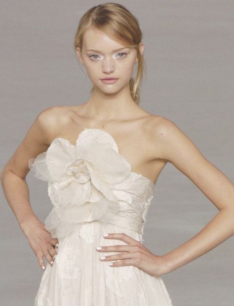 lamorbidezza: Gemma Ward at Chanel Spring 2006 Gemma Ward, Chanel Spring, Model Aesthetic, Runway Models, Fashion Week Spring, Couture Fashion, Pretty Dresses, Runway Fashion, Pretty People