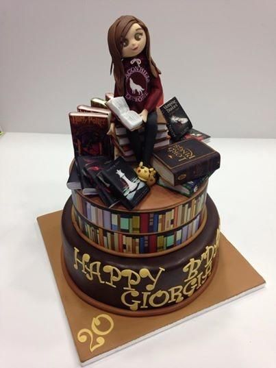 Only for reader Lovers - Cake by Patrizia Laureti LUXURY CAKE DESIGN Birthday Cake Book Design, Book Themed Cakes, Book Cake Design, Library Cake, Lawyer Cake, Book Cakes, Luxury Cake, Book Cake, Harry Potter Cake