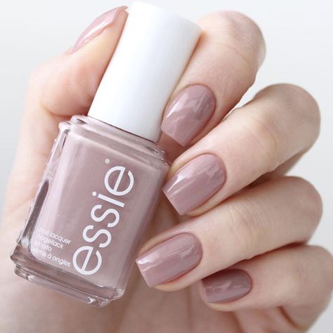 87 Likes, 8 Comments - @sharyn629 on Instagram: “Essie Gel Couture in Gala-vanting. I'm seriously in love with the gel couture formula. Looks like a…” Ongles Gel Violet, Mauve Nail Polish, Nail Polish Essie, Ongles Gel French, Mauve Nails, Christmas Manicure, Lady Like, Essie Nail Polish, Popular Nails