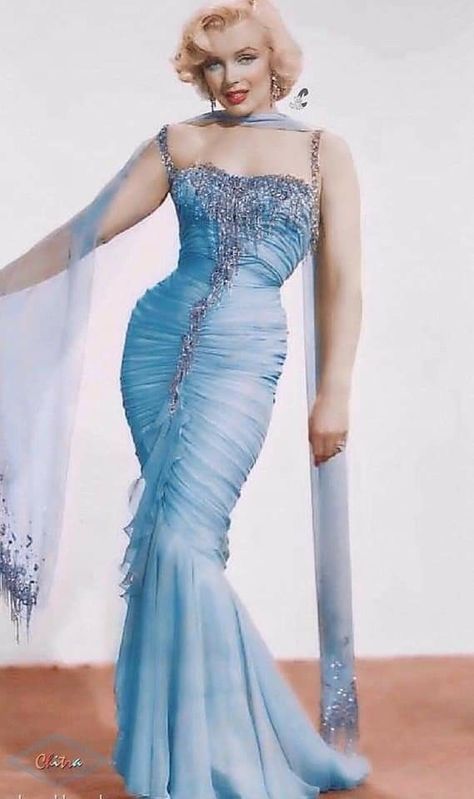 Marilyn Monroe. Art Deco aquamarine clip and bracelet. | Marilyn monroe fashion, Dresses, Fashion Marylin Monroe Dress, Hollywood Glamour Dress, Marilyn Monroe Outfits, Marilyn Monroe Dress, Marilyn Monroe Portrait, Monroe Dress, Old Hollywood Fashion, Marilyn Monroe Fashion, Hollywood Dress