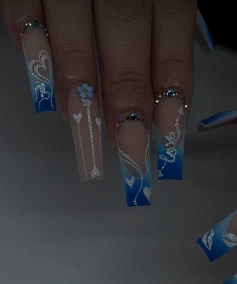 Birthday Nail Ideas Acrylic Blue, Blue Nail Designs With Charms, Cute Long Nails Ideas Simple, Blue Birthday Nail Designs, Blue Quinceanera Nails, Pretty Blue Nails Acrylic, Girly Nails Acrylic, Blue White And Silver Nails, Md Nails