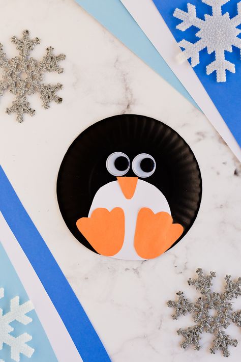 These Paper Plate Winter Animals are a fun craft for the kids! All you need are a few supplies to make a penguin, narwhal, and polar bear! Crafts With Paper Plates, Snowy Owl Craft, Letter P Crafts, Plates For Kids, Winter Animal Crafts, Crafts With Paper, Paper Plate Animals, Polar Bear Craft, Art And Craft Paper