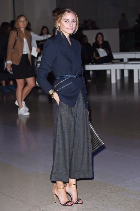 Grey Outfits, How To Wear Culottes, Estilo Olivia Palermo, London Fashion Weeks, Olivia Palermo Style, Estilo Chic, Looks Street Style, Olivia Palermo, Style Crush