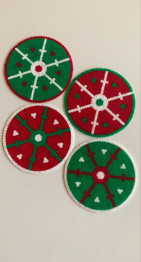 Perler Beads Coasters, Hama Beads Coasters, Melt Beads, Christmas Perler Beads, Hama Mini, Hamma Beads Ideas, Hamma Beads, Beads Design, Hama Beads Design