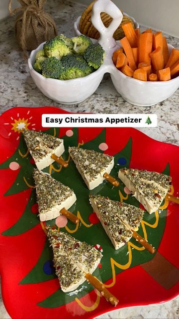 Laughing Cow Cheese Christmas Trees, Laughing Cow Appetizers, Laughing Cow Cheese Appetizers, Laughing Cow Cheese Christmas Tree, Cheese Wedge Christmas Trees, Pickle Christmas Tree Appetizer, Christmas Tree Cheese Wedges, Laughing Cow Christmas Tree Appetizer, Laughing Cow Recipes