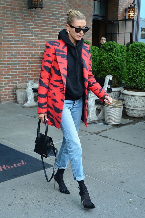 How To Style Heels & Socks The Hailey Baldwin Way Haily Biber Looks, Socks And Heels Street Style, Red Socks Outfit, Heels Street Style, Red Jackets, Heels And Socks, Hailey Baldwin Style, Red Socks, Sheer Socks