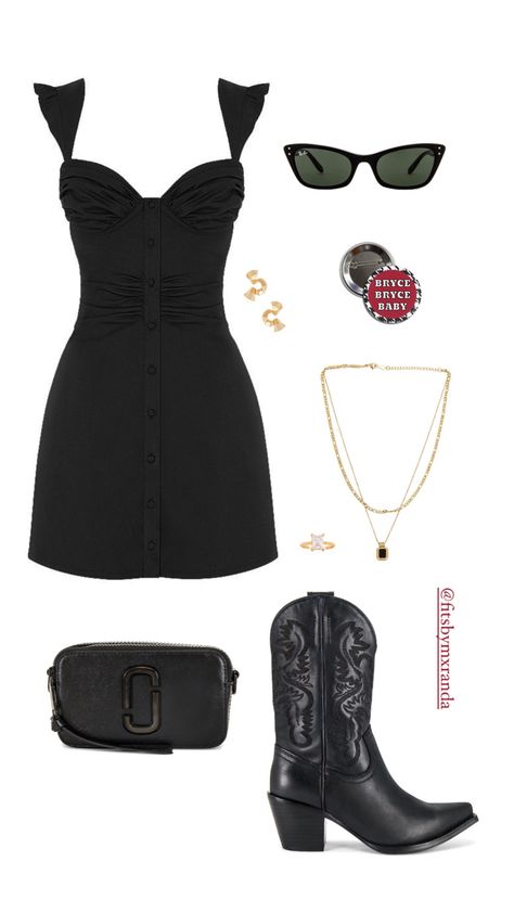 Nashville Black Dress Outfit, College Grad Party Outfit, Anne Marie Concert Outfit Ideas, All Black Outfit Nashville, French Quarter Outfit, Nashville Outfits Black, All Black Country Outfit, Black Outfits 2023, All Black Nashville Outfit