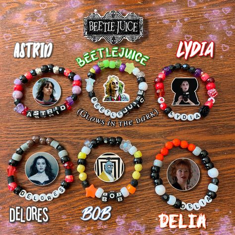 Beetlejuice Inspired Jewelry, Weird Core Bracelets, Beetlejuice Bracelet Ideas, Beetlejuice Bracelet, Beetlejuice Jewelry, Kandi Bracelets Patterns, Scenecore Kandi, Kandi Inspiration, Easy Jewelry Making Ideas