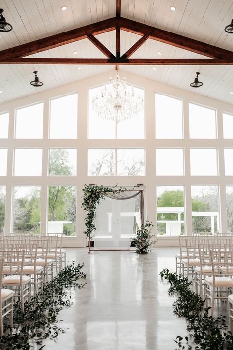 Greenery On Gazebo Wedding, Modern Wedding Venue Ideas Outside, Unique Indoor Wedding Venues, Wedding Venue Inspiration Indoor, Industrial Modern Wedding Venues, Inside Venue Wedding, Modern Indoor Wedding Ceremony, Modern Farm Wedding Decor, Wedding Venue Ideas Modern