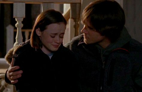 Rory Gilmore And Dean, Rory Gilmore And Lane, Gilmore Girls Dean And Rory, Rory Gilmore And Her Boyfriend, Rory And Dean, A Thousand Yellow Daisies Gilmore, Luke Danes And Lorelai Gilmore, Richard Gilmore, Gilmore Girls Characters