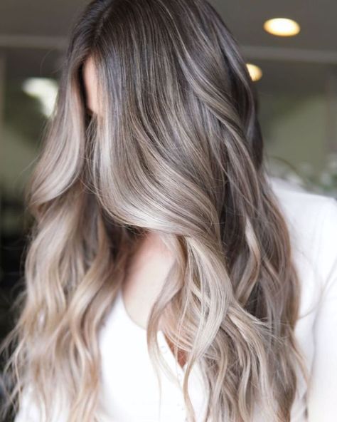 Highlights On Ash Blonde Hair, Dark Ash Blonde Hair, Ash Blonde Hair Dye, Cool Ash Blonde, Dark Strawberry Blonde, Money Pieces, Dark Ash Blonde, Ash Blonde Hair Colour, Icy Blonde Hair