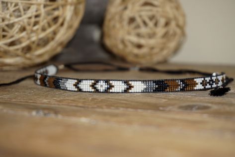 Seed Bead Bracelets For Guys, Mens Seed Bead Bracelet, Mens Loom Beaded Bracelets, Seed Bead Woven Bracelets, Bead Loom Choker, Bracelet Book, Loom Jewelry, Hat Bands, Miyuki Bracelet